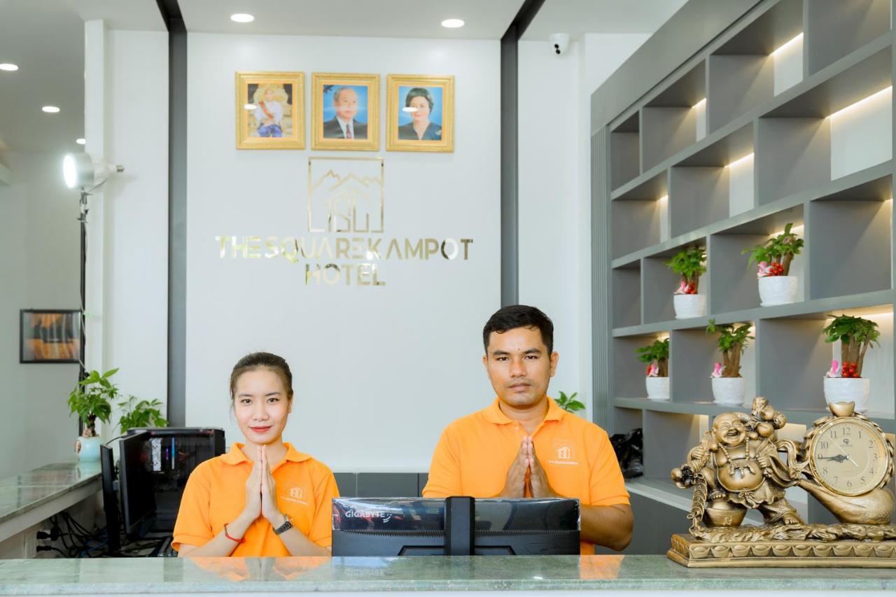 The Square Kampot Hotel Extérieur photo