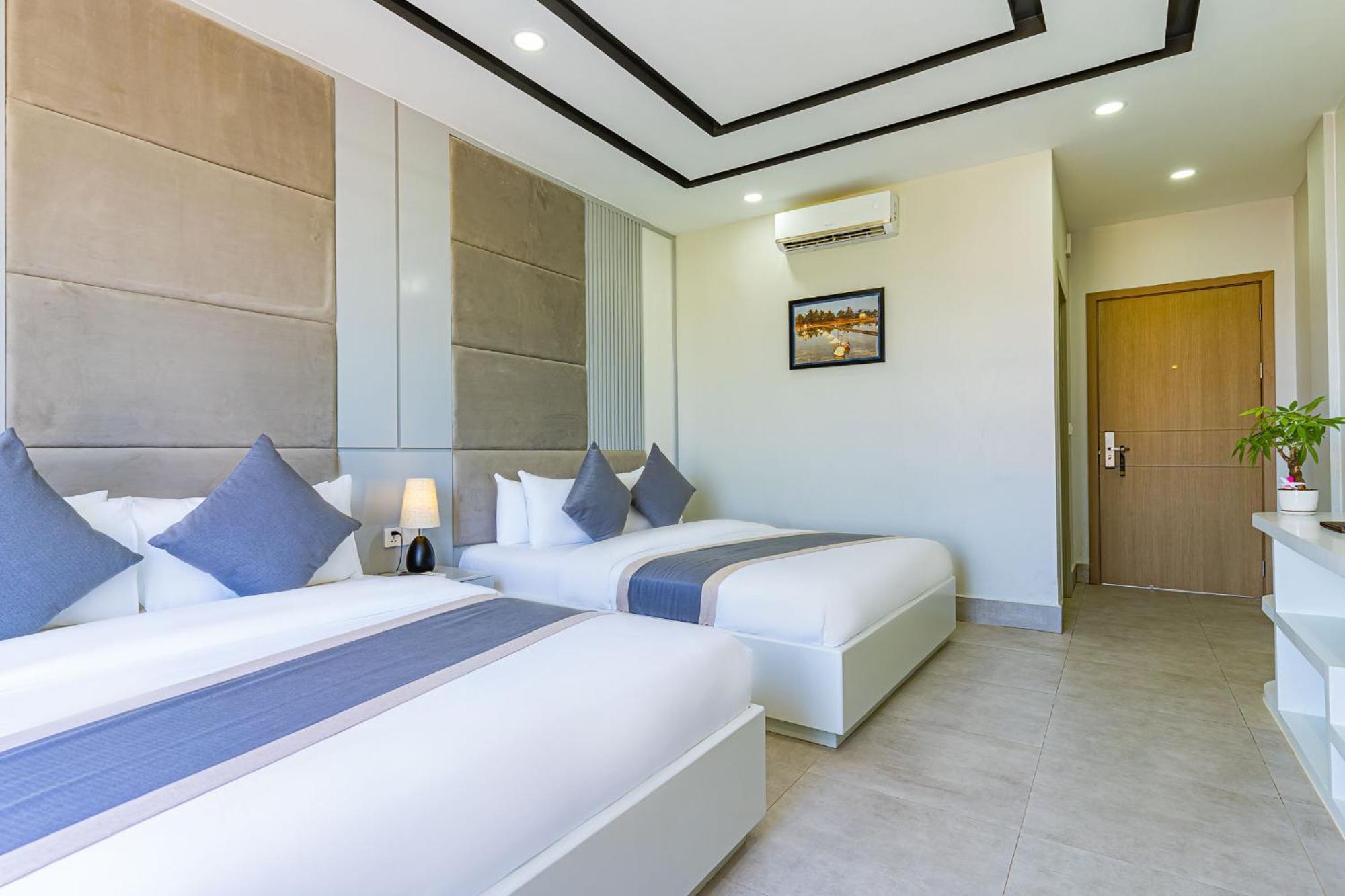 The Square Kampot Hotel Extérieur photo