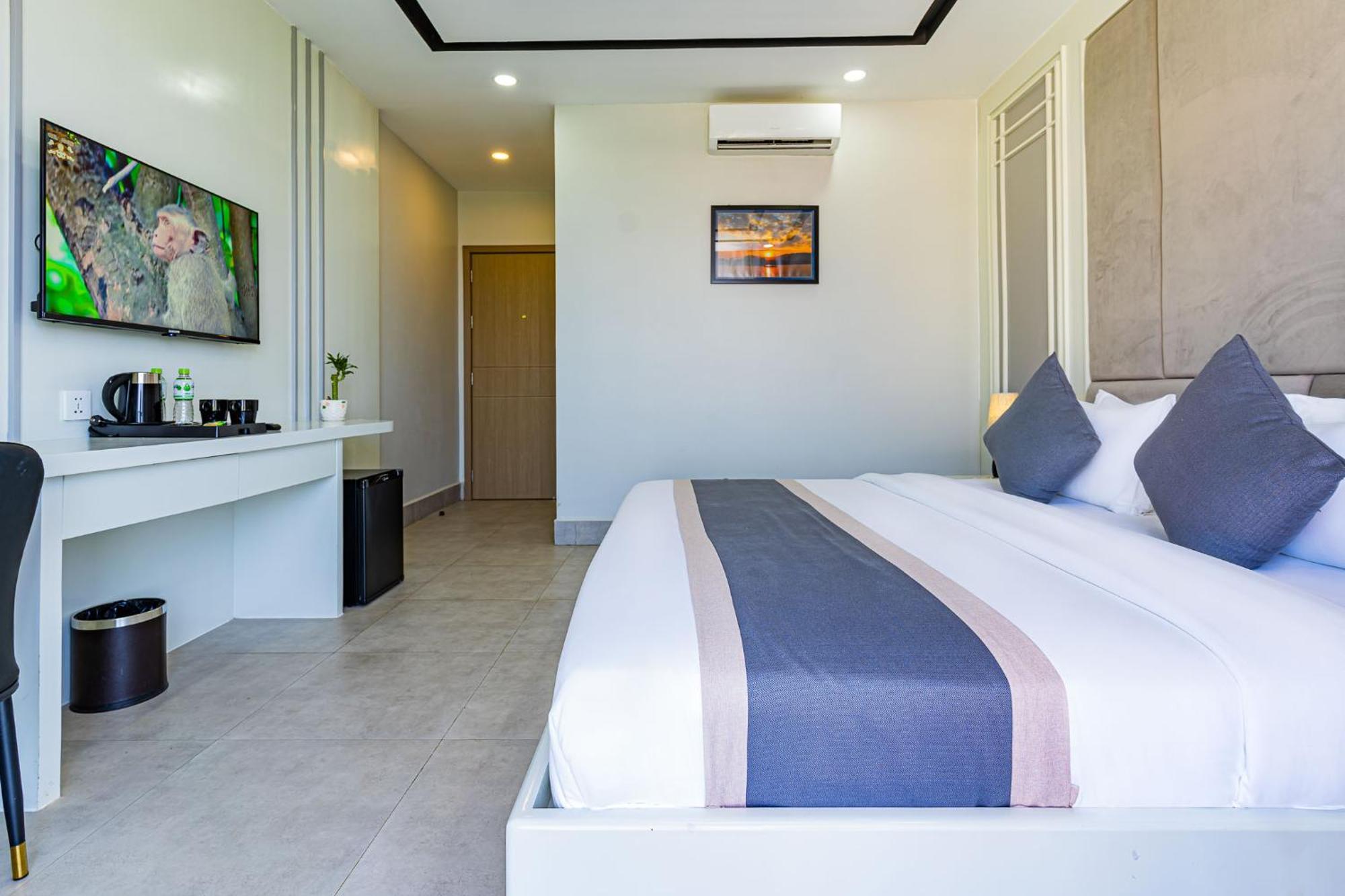 The Square Kampot Hotel Extérieur photo